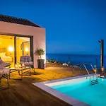 Iliotropos Villa *